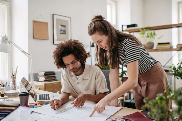 Narbonne nouveau: découvrez l'atelier de personnalisation qui révolutionne l'artisanat local